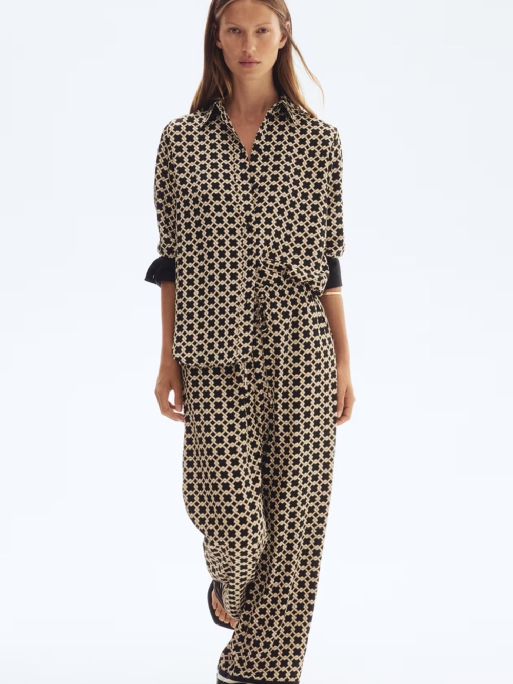 H&M Black & Cream Printed Straight-Leg pants